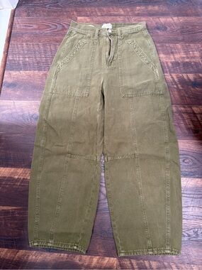 Universal Thread Barrel Olive Green Pants
